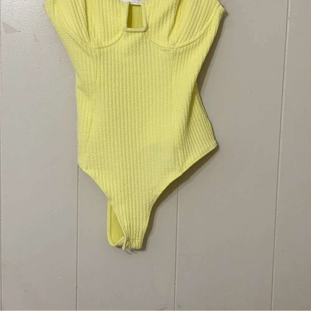 ASTR The Label Aria Bodysuit S Pale Yellow Ribbed Bustier Cutout Corset Top - Picture 4 of 10
